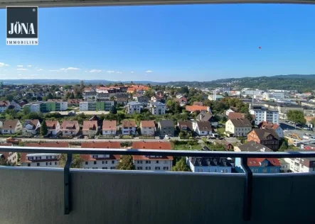  - Wohnung kaufen in Kulmbach - Sofort beziehbar!Schön geschnittene 4-Zimmer-Wohnung mit Weitblick über Kulmbach