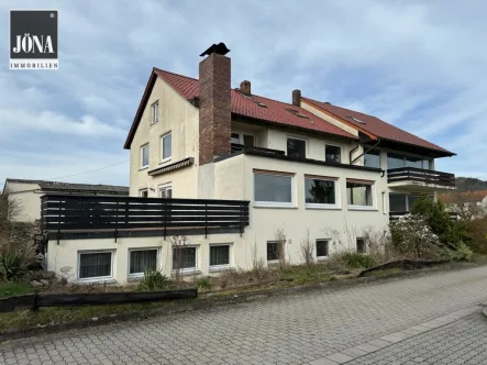  - Haus kaufen in Untersteinach - Für Eigennutzer und Kapitalanleger:5-Parteienhaus in ruhiger Lage mit großem Grundstück