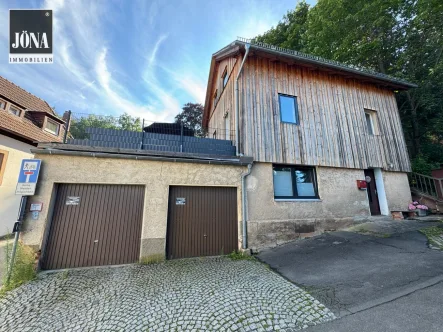  - Haus kaufen in Kulmbach - RESERVIERT!Charmantes Stadthaus mit großzügigem Balkon und Blick auf die Plassenburg