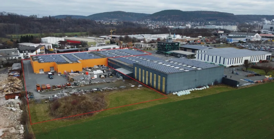 Titelbild - Halle/Lager/Produktion kaufen in Kulmbach - Gewerbehalle als Einzelhandels-, Produktions- oder Lagerfläche im Kulmbacher Gewerbegebiet zu verkaufen