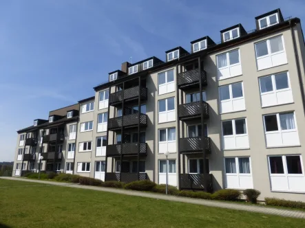 Aussenansicht - Haus kaufen in Hof - Vermietetes Studentenwohnheim in der Nähe der Fachhochschule Hof mit langfristigem staatlichen Mieter