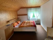 Schlafzimmer DG