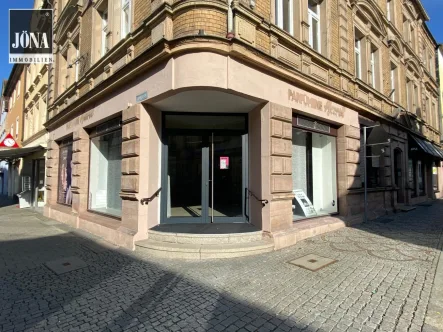  - Laden/Einzelhandel mieten in Kulmbach - Bestlage in der Innenstadt!Schöner heller Laden mit großer Schaufensterfront