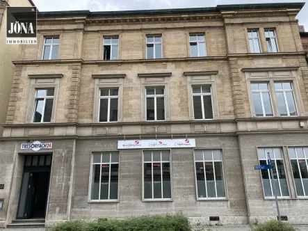  - Büro/Praxis mieten in Kulmbach - Gewerbeimmobilie im 2. Obergeschoss und Dachgeschoss als Büro oder Praxis nutzbar