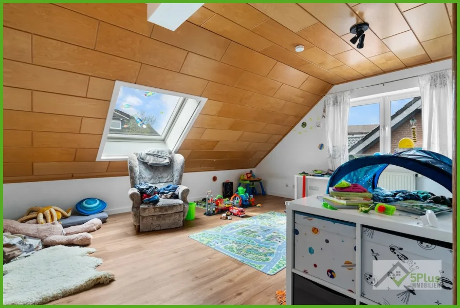 5Plus Immo Haus zum Kauf Inden Altdorf Kinderzimmer DG