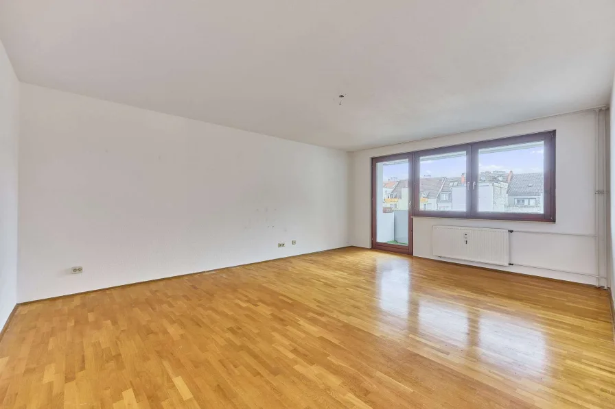 Wohnzimmer - Wohnung kaufen in Mannheim - MA-City - 2 ZBK/Balkon-Wohnung mit Tiefgaragenstellplatz