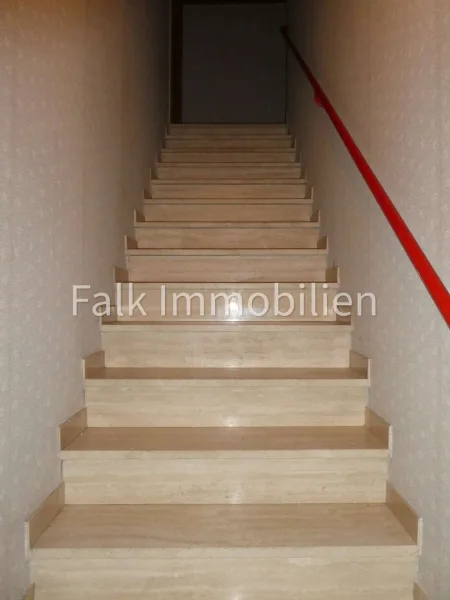 Treppe zum Dachgeschoss