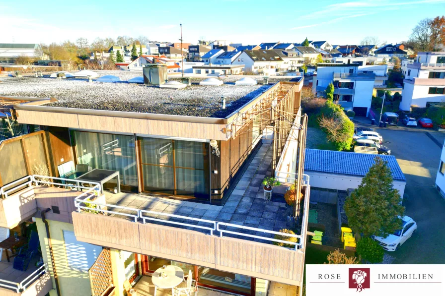 Drohnenansicht Süd - Wohnung kaufen in Leutenbach - Die erste eigene Wohnung! Schicke Dachgeschosswohnung mit Weitblick, Einzelgarage und 3 Stellplätzen