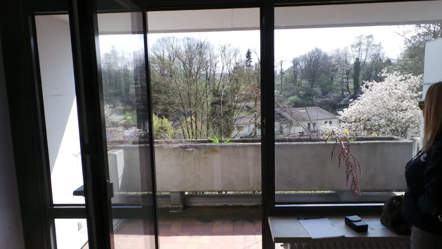 20170401_133004 - Wohnung kaufen in Saarbrücken / Schönbach - 2-ZKB Wohnung auf der Irgenhöhe Haus 20 mir wunderschönen Ausblick