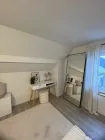 Schlafzimmer Ansicht mit Fenster