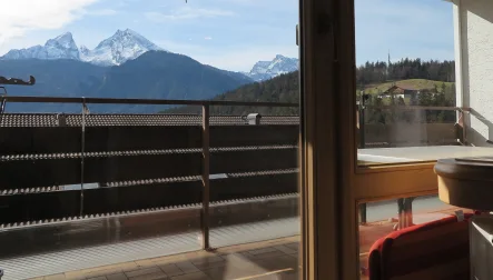 Balkon mit Watzmannblick - Wohnung kaufen in Berchtesgaden - Einziehen und Watzmannblick genießen 