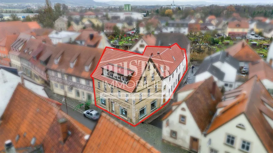 Außenansicht - Haus kaufen in Zeil am Main - Wohn- und Geschäftshaus mit Ferienwohnung in zentraler Lage von Zeil am Main