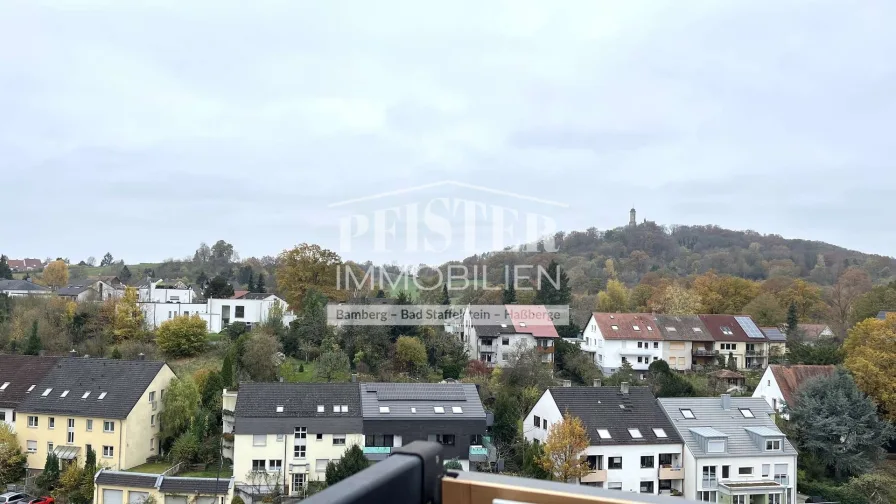 Aussicht - Wohnung mieten in Bamberg - Gemütliche 2,5 Zimmer-Wohnung mit herrlicher Fernsicht im Berggebiet