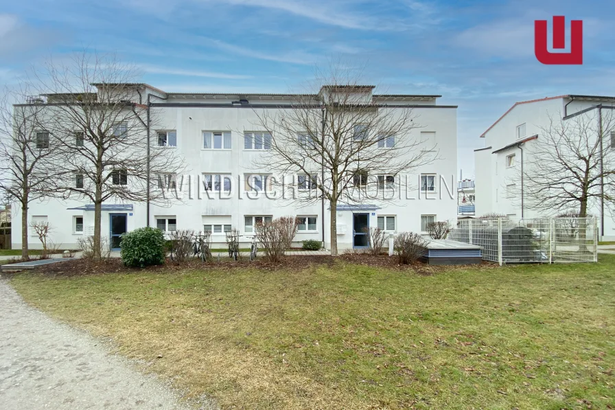 Aussenansicht - Wohnung mieten in Gilching - WINDISCH IMMOBILIEN - 2-Zimmer-Penthousewohnung - zentral in Gilching