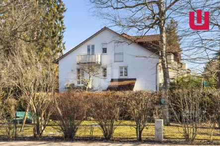 Außenansicht - Wohnung kaufen in Gröbenzell - WINDISCH - Lichtdurchflutete 2-Zimmer-Wohnung in gepflegter & kleiner Wohnanlage v. Gröbenzell-Nord