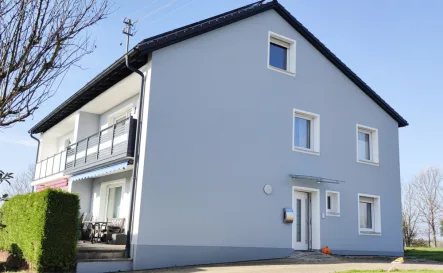 Ansicht Ost-Süd - Haus kaufen in Kissing - So gut wie NEU! Top Energiestandard, umfassend und hochwertig saniert!