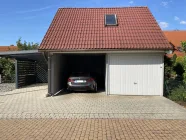 Garage mit Dachboden