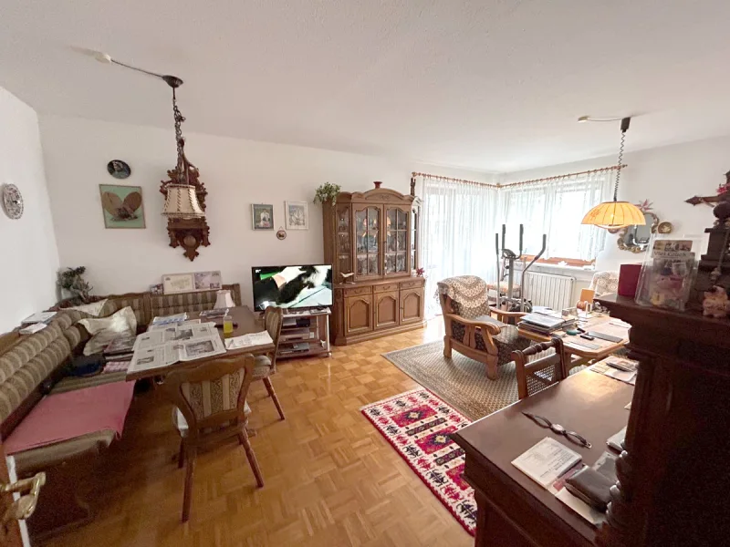 Wohnzimmer - Wohnung kaufen in Wasserburg am Inn - Zur Kapitalanlage! Schöne 2-Zimmer-Wohnung mit Balkon in Wasserburg!