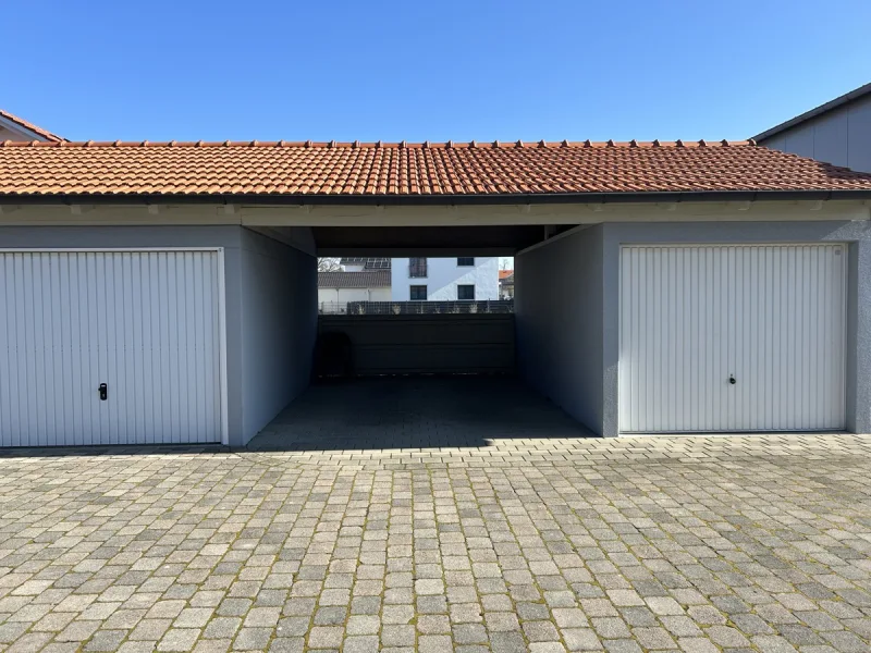 Garagen und Carport