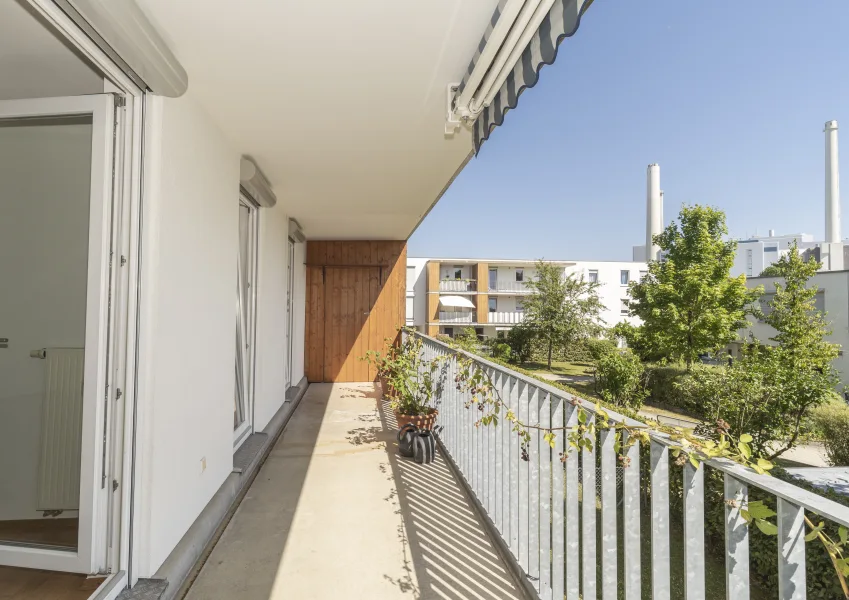 Plank_Immobilien_Unterfoehring_Balkon_Aussicht