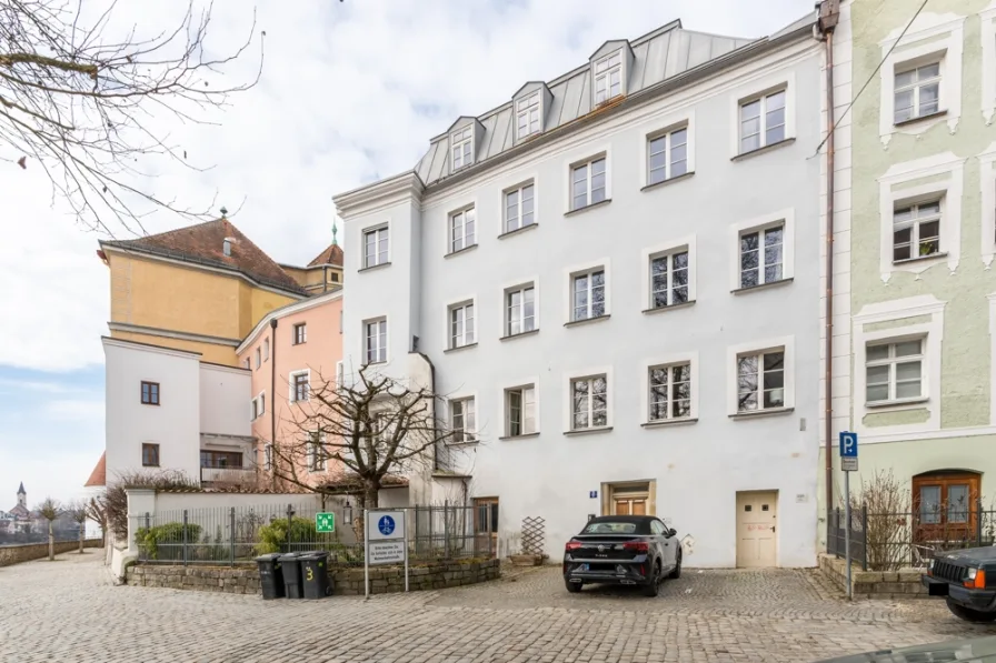 Außenansicht - Wohnung kaufen in Passau - Sofort beziehbar! Exklusive Eigentumswohnung an der Passauer Ortspitze mit traumhafter Innaussicht