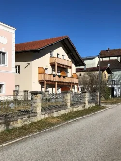 Aussenansicht - Wohnung kaufen in Obernzell - Interessante Kapitalanlage – 3,8 % Bruttorendite! Top gepflegte 2-Zimmer-Wohnungen in Obernzell