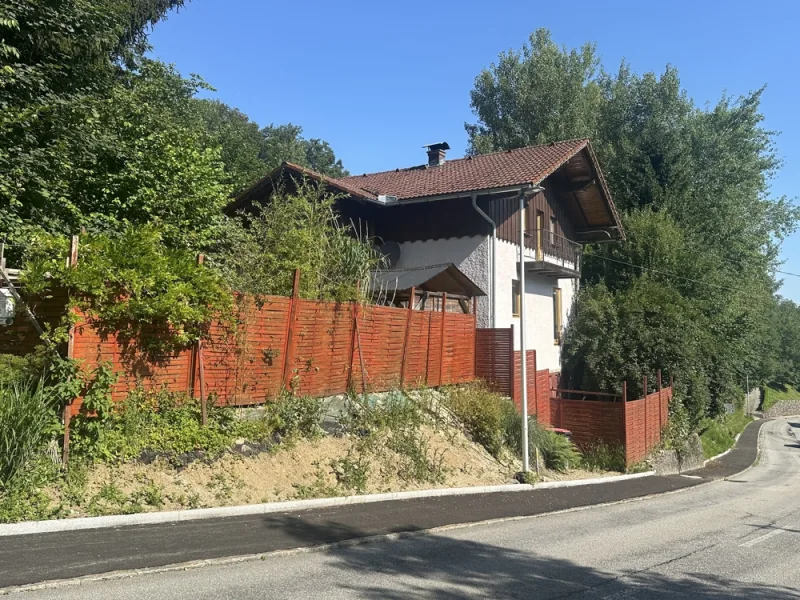 Hausansicht 1 - Haus kaufen in Vichtenstein - Renovierungsbedürftiges Einfamilienhaus in Vichtenstein