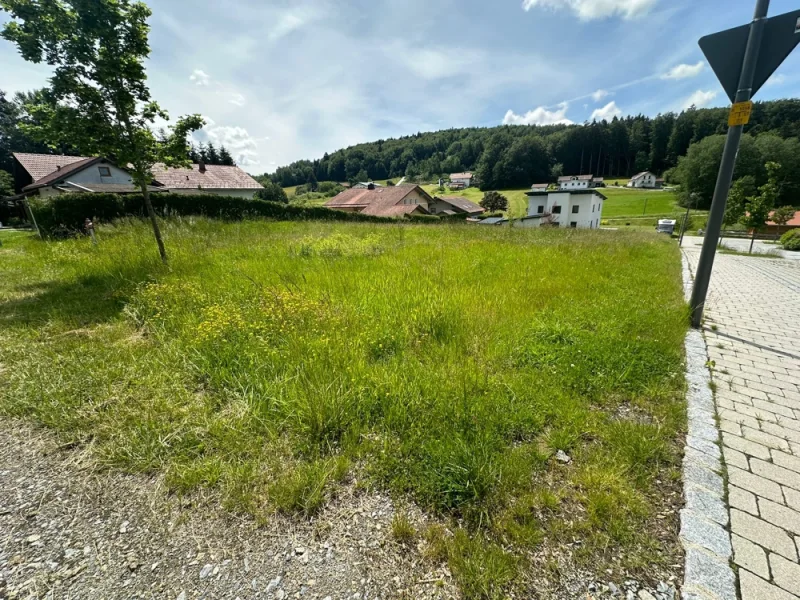 Ansicht (1) - Grundstück kaufen in Fürstenstein - Voll erschossenes Baugrundstück in Fürstenstein