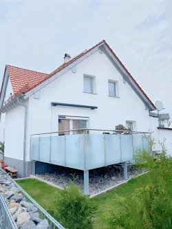 Außenansicht - Haus kaufen in Deggendorf - Einfamilienhaus in Deggendorf nähe Zentrum