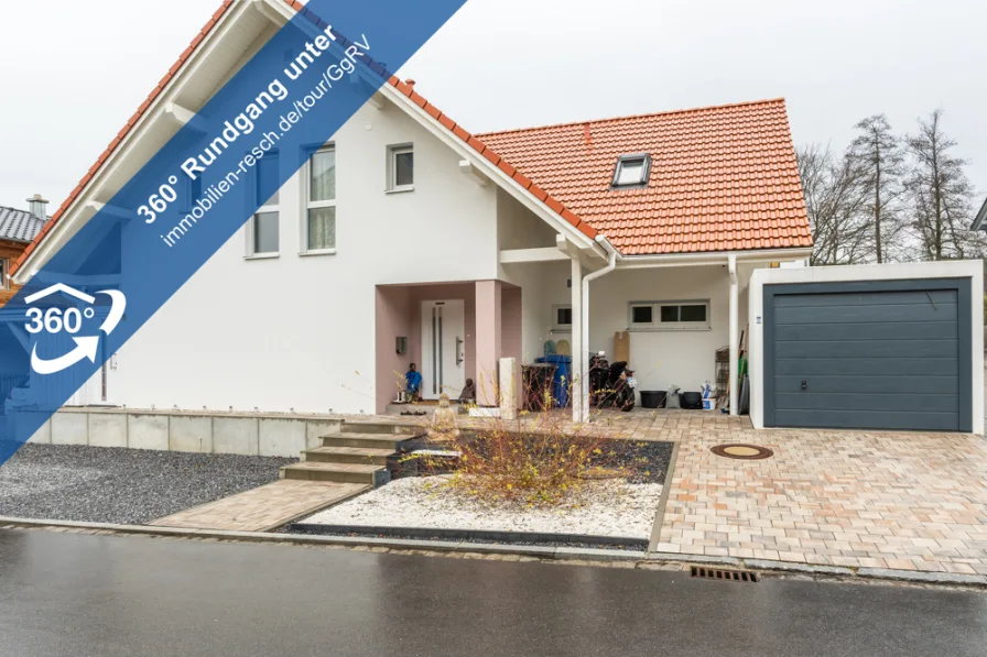 360°-Rundgang Außenansicht - Haus kaufen in Deggendorf - Deggendorf: Neuwertiges Einfamilienhaus 63 m² Wohn-/Ess-/Kochbereich, 5 Schlafräume, KFW 55 Haus