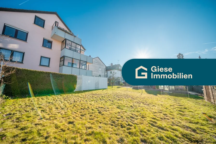 Titelbild mit Banner - Wohnung kaufen in Filderstadt - Tolle 4-Zimmer Wohnung mit 2 Balkonen und Garten