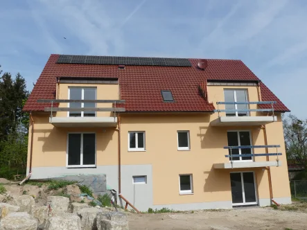  - Wohnung mieten in Roßtal - 2 Zimmer Wohnung in Roßtal! Neubau! Fertigstellung 2024!