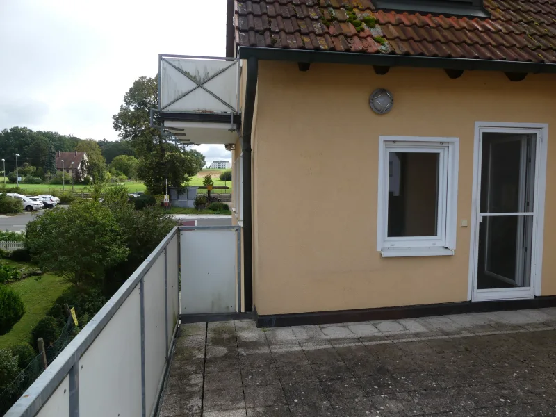  - Wohnung mieten in Roßtal - 2 Zimmer Wohnung mit großer Dachterrasse in Roßtal, am Bahnhof!