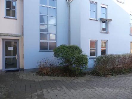  - Büro/Praxis kaufen in Heilsbronn - Zentrale ebenerdige 2 Zimmer in Heilsbronn! Sofort beziehbar!