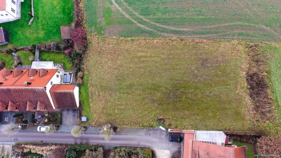 Luftbild - Grundstück kaufen in Ilmmünster - Ca. 558 m² großes Grundstück mit Blick ins Grüne.In Ilmmünster zwischen München und Pfaffenhofen.