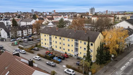  Titelbild - Haus kaufen in Ingolstadt - Ingolstadt - Zwei gepflegte MFH's mit 12 Wohneinheiten, 12 Stellplätzen und nicht ausgebautem DG!