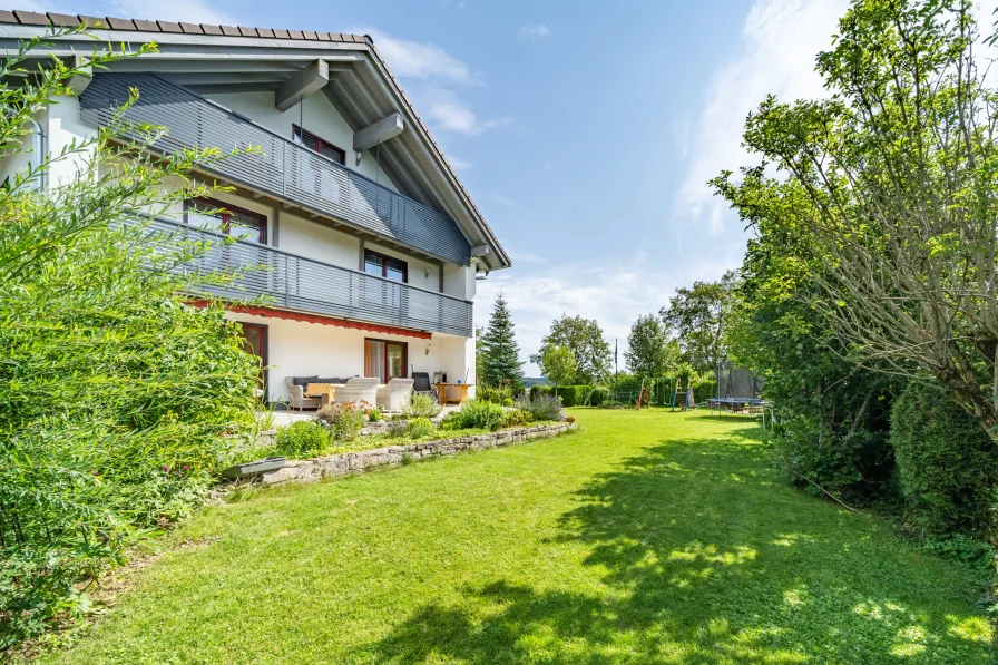 Außenansicht - Haus kaufen in Schongau - Stilvolles und wertiges Einfamilienhaus mit traumhaftem Garten in Schongau!