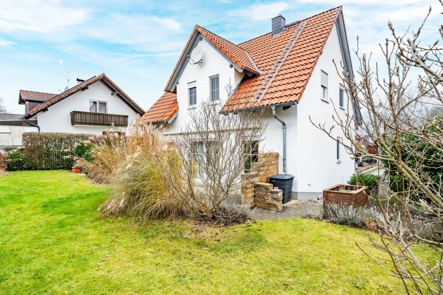 Objektansicht - Haus kaufen in Schwifting - Einziehen und Wohlfühlen! Wertiges Wohnhaus in ruhiger Lage von Schwifting