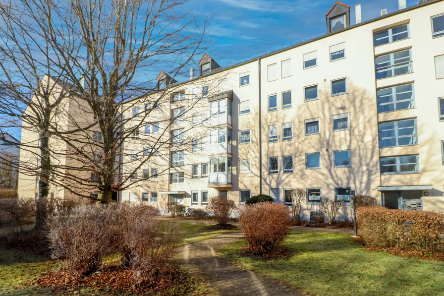 Außenansicht - Wohnung kaufen in Landsberg am Lech - Für Kapitalanleger und Eigennutzer: 3-Zimmer-Wohnung mit Balkon und TG-Stellplatz in Landsberg!