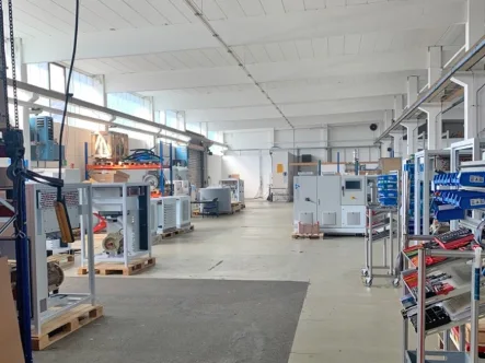 Hallenfläche - Halle/Lager/Produktion mieten in Augsburg - B17 - Kombination Halle & Büro