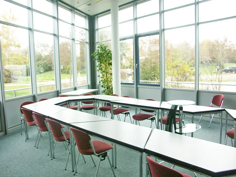 Konferenzraum - Büro/Praxis mieten in Hallbergmoos - 1A-Lage