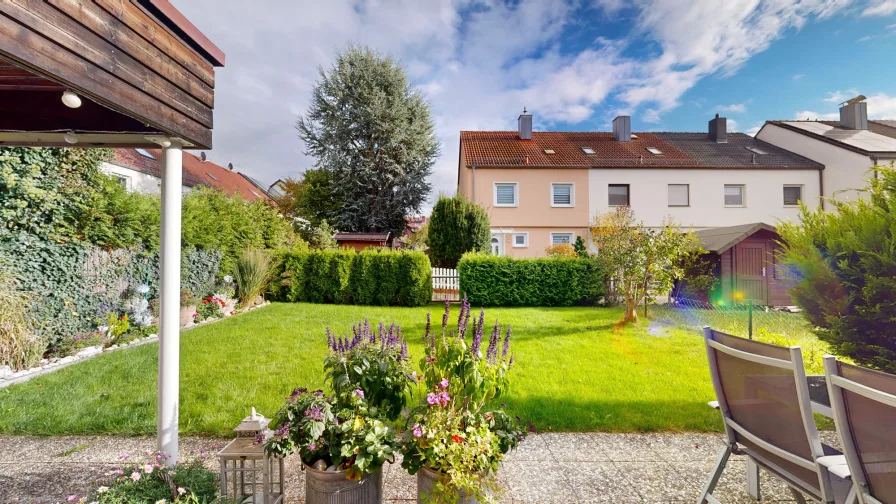 Garten - Haus mieten in Nürnberg / Moorenbrunn - IMMOPARTNER - Familienglück in Moorenbrunn