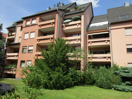 Hausansicht - Wohnung kaufen in Nürnberg - 2-Zi. ETW mit Balkon Nürnberg - St. Peter / Wohnung kaufen