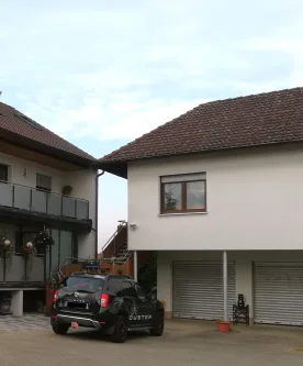 Hausansicht - Wohnung mieten in Fürth - PRAKTISCH: 3+1 Zimmer-Wohnung in Fürth - Braunsbach / Wohnung mieten