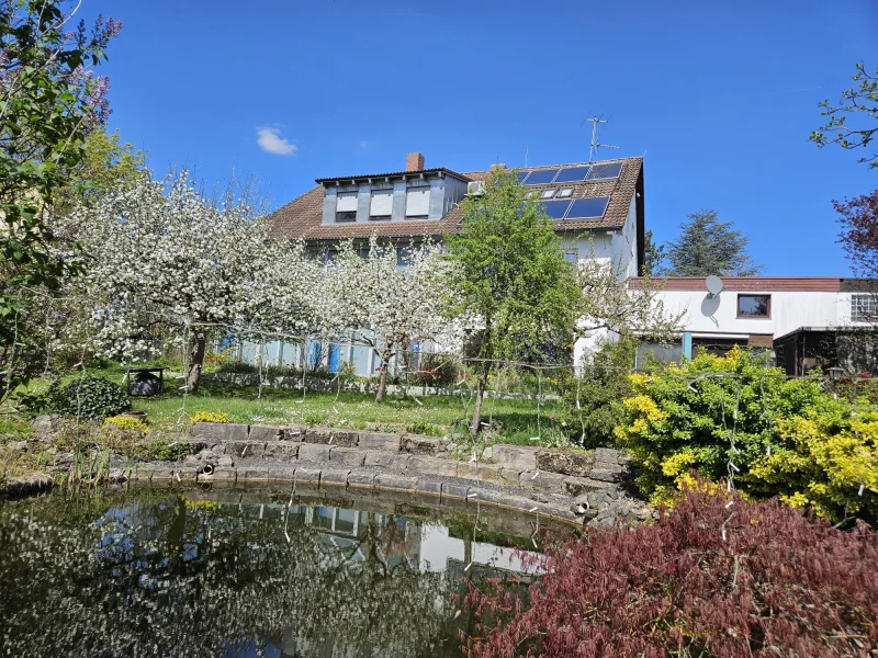 Ansicht Gartenseite - Haus kaufen in Großhabersdorf - 1-2 Familien Haus in toller Lage in Großhabersdorf / Haus kaufen