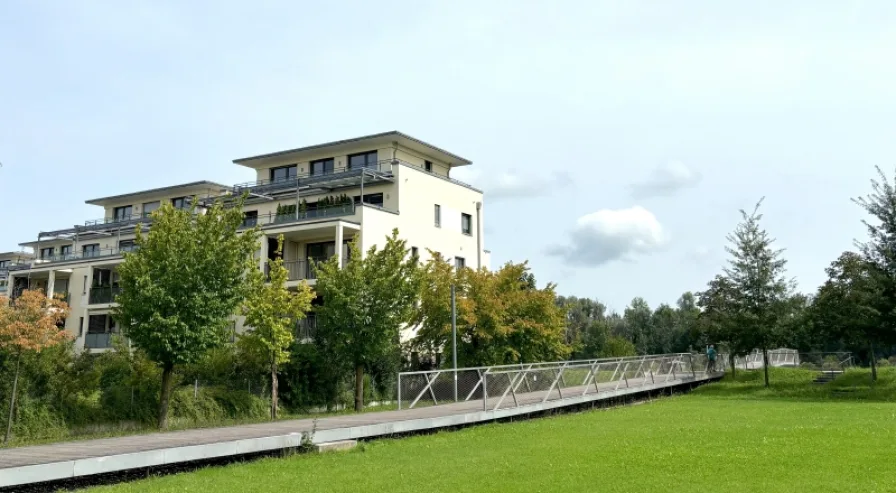 Außenansicht - Wohnung kaufen in Rosenheim - WOW - traumhafter Blick in TOP Lage an den Innterrassen in Rosenheim