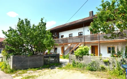 Aussen - Haus kaufen in Biberg - Ein Haus voller Möglichkeiten - Ideal für Familienzusammenhalt und moderne Gemeinschaft