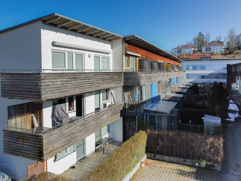 Außenansicht - Wohnung kaufen in Miesbach - Ideal für Stadtflüchter & Anleger – Apartment mit Südbalkon