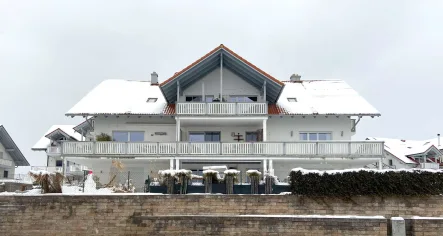 Aussenansicht_8639 - Wohnung mieten in Penzberg - Großzügige und lichtdurchflutete DG-Wohnung mit Bergblick