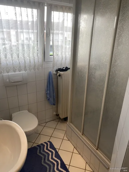Gäste WC, Dusche (DG)